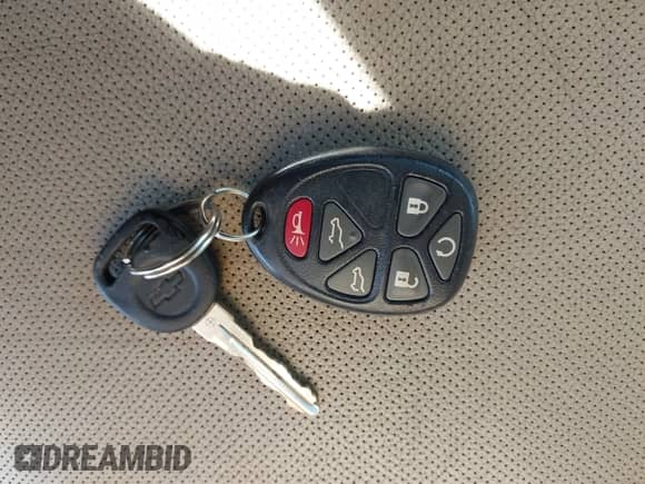 2012 Chevrolet Suburban LTZ с VIN 1GNSKKE77CR101774, выставлен на аукционе IAAI как лот 41614875 с пробегом 207 263 миль миль и . История ставок и продаж доступна на DreamBid. Изображение 11.