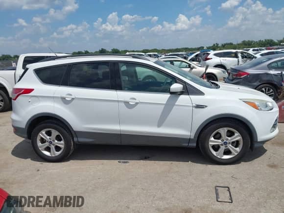 2014 Ford Escape SE с VIN 1FMCU0GX4EUD17571, выставлен на аукционе IAAI как лот 42996750 с пробегом 60 127 миль миль и . История ставок и продаж доступна на DreamBid. Изображение 13.