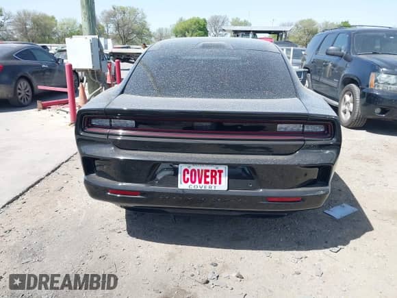 2024 Dodge Charger R/T with VIN 2C3CDBCK3RR207032, listed as a IAAI auction lot 41818560 with 682 mi miles and . Bid and sale history available at DreamBid. Image 16.