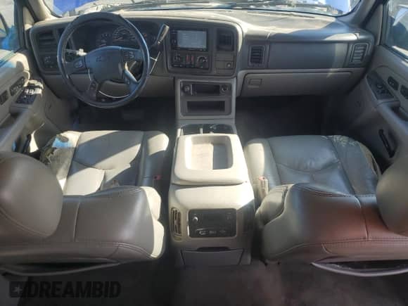2006 Chevrolet Avalanche Z66 with VIN 3GNEC12Z66G116507, listed as a Copart auction lot 70022605 with 131,173 mi miles and Salvage title. Bid and sale history available at DreamBid. Image 8.