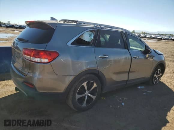 2016 Kia Sorento EX with VIN 5XYPHDA5XGG081604, listed as a Copart auction lot 83975665 with 122,381 mi miles and Salvage title. Bid and sale history available at DreamBid. Image 3.