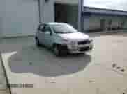 2011 Chevrolet Aveo 1LT z VIN KL1TD6DE3BB205725, wystawiony jako Copart lot #77129904 z przebiegiem 132 792 mil mil oraz Nie do naprawy • Non repairable. Historia ofert i sprzedaży dostępna na DreamBid. Obrazek 11.