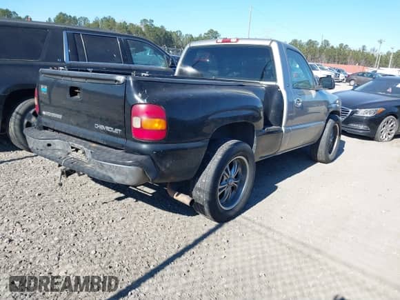 2000 GMC Sierra 1500 SL с VIN 1GTEC14W1YZ241526, выставлен на аукционе IAAI как лот 41287842 с пробегом 260 055 миль миль и . История ставок и продаж доступна на DreamBid. Изображение 4.