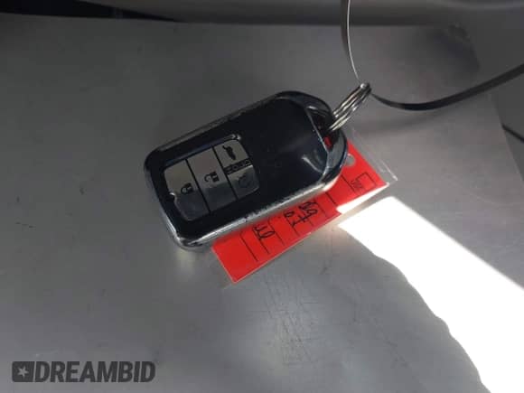 2017 Honda Pilot EX-L with VIN 5FNYF5H52HB019855, listed as a IAAI auction lot 43366867 with 121,526 mi miles and . Bid and sale history available at DreamBid. Image 11.