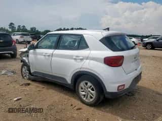 2021 Hyundai Venue SE z VIN KMHRB8A33MU093731, wystawiony jako Copart lot #66097485 z przebiegiem 97 835 mil mil oraz Szkoda całkowita • Salvage title. Historia ofert i sprzedaży dostępna na DreamBid. Obrazek 2.