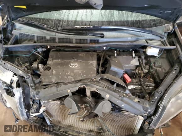 2011 Toyota Sienna SE with VIN 5TDXK3DC0BS120847, listed as a Copart auction lot 81500935 with 201,932 mi miles and Clean title. Bid and sale history available at DreamBid. Image 12.