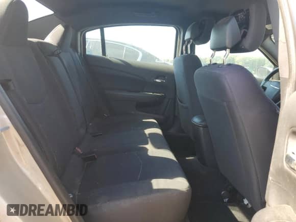 2014 Chrysler 200 LX с VIN 1C3CCBAB6EN211122, выставлен на аукционе Copart как лот 84817125 с пробегом 169 158 миль миль и На запчасти • Non repairable. История ставок и продаж доступна на DreamBid. Изображение 10.
