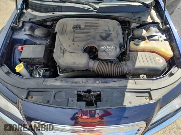 2014 Chrysler 300 C с VIN 2C3CCAEG8EH238122, выставлен на аукционе Copart как лот 68257755 с пробегом 158 182 миль миль и Чистый • Clean title. История ставок и продаж доступна на DreamBid. Изображение 11.