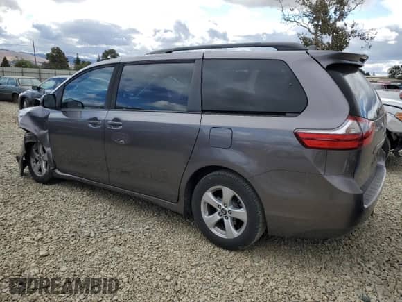 2020 Toyota Sienna LE Auto Access Seat with VIN 5TDKZ3DC1LS026564, listed as a Copart auction lot 72011615 with 63,133 mi miles and Salvage title. Bid and sale history available at DreamBid. Image 2.