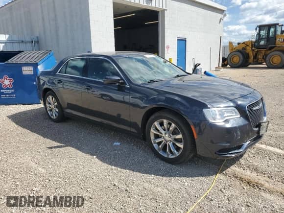 2018 Chrysler 300 Touring с VIN 2C3CCARG2JH325017, выставлен на аукционе Copart как лот 70126575 с пробегом 60 743 миль миль и Списание • Salvage title. История ставок и продаж доступна на DreamBid. Изображение 4.