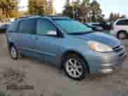 2005 Toyota Sienna XLE z VIN 5TDBA22CX5S042964, wystawiony jako Copart lot #85651825 z przebiegiem 160 045 mil mil oraz Szkoda całkowita • Salvage title. Historia ofert i sprzedaży dostępna na DreamBid. Obrazek 4.