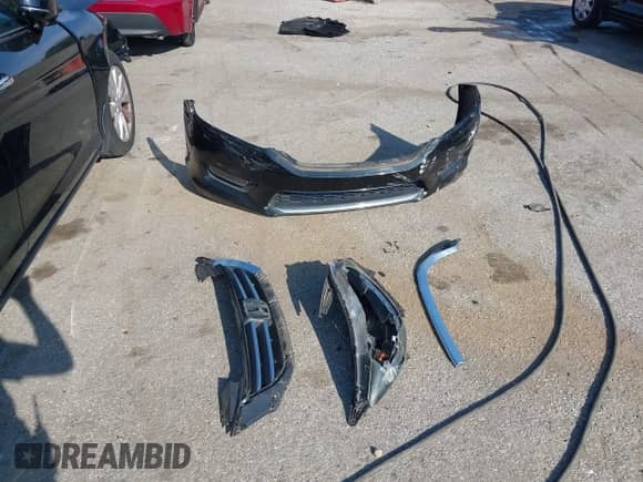 2013 Honda Accord EX-L z VIN 1HGCR2F81DA243524, wystawiony jako IAAI lot #42845813 z przebiegiem 129 434 mil mil oraz . Historia ofert i sprzedaży dostępna na DreamBid. Obrazek 12.