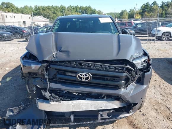 2024 Toyota Tacoma TRD Off Road с VIN 3TMLB5JN2RM081933, выставлен на аукционе IAAI как лот 43173729 с пробегом 10 704 миль миль и . История ставок и продаж доступна на DreamBid. Изображение 12.