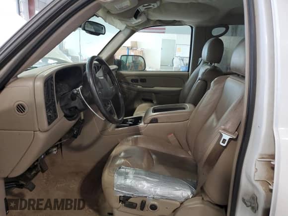 2004 Chevrolet Silverado 2500 LS с VIN 1GCGK23U64F244631, выставлен на аукционе Copart как лот 65485925 с пробегом 284 222 миль миль и Чистый • Clean title. История ставок и продаж доступна на DreamBid. Изображение 7.