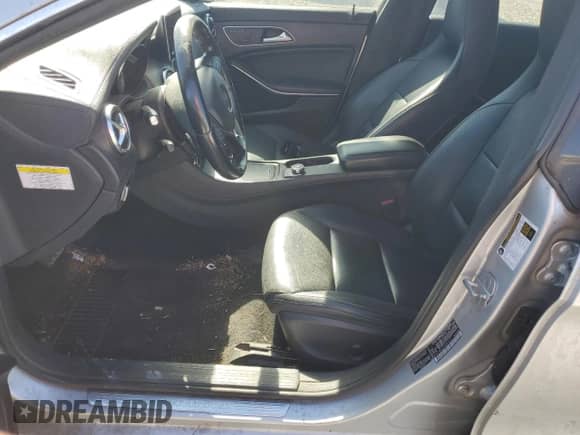 2014 Mercedes-Benz CLA 250 с VIN WDDSJ4EB7EN051910, выставлен на аукционе Copart как лот 86509985 с пробегом Не указан миль и Чистый • Clean title. История ставок и продаж доступна на DreamBid. Изображение 7.