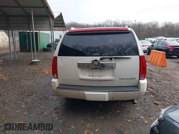 2014 Cadillac Escalade ESV Luxury с VIN 1GYS4HEF4ER218433, выставлен на аукционе IAAI как лот 41152677 с пробегом 51 315 миль миль и . История ставок и продаж доступна на DreamBid. Изображение 17.