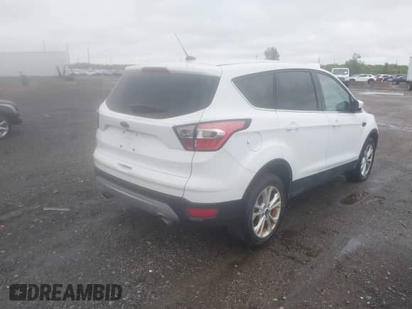 2017 Ford Escape SE с VIN 1FMCU9GD8HUB87051, выставлен на аукционе IAAI как лот 42335728 с пробегом 154 269 миль миль и . История ставок и продаж доступна на DreamBid. Изображение 4.