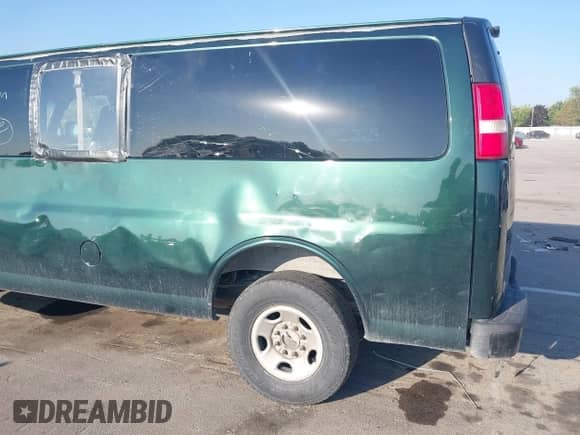 2009 Chevrolet Express Passenger z VIN 1GAHG39K391173452, wystawiony jako IAAI lot #43307682 z przebiegiem 273 170 mil mil oraz . Historia ofert i sprzedaży dostępna na DreamBid. Obrazek 6.