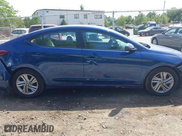 2020 Hyundai Elantra SEL с VIN 5NPD84LFXLH630973, выставлен на аукционе IAAI как лот 43071675 с пробегом 111 672 миль миль и . История ставок и продаж доступна на DreamBid. Изображение 13.
