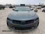 2023 Chevrolet Camaro 1LT z VIN 1G1FB3DS4P0133977, wystawiony jako Copart lot #88048305 z przebiegiem Nie podano mil oraz Szkoda całkowita • Salvage title. Historia ofert i sprzedaży dostępna na DreamBid. Obrazek 5.