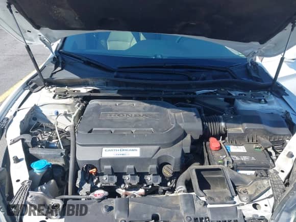 2015 Honda Accord EX-L z VIN 1HGCR3F85FA010206, wystawiony jako IAAI lot #43291573 z przebiegiem 137 713 mil mil oraz . Historia ofert i sprzedaży dostępna na DreamBid. Obrazek 10.