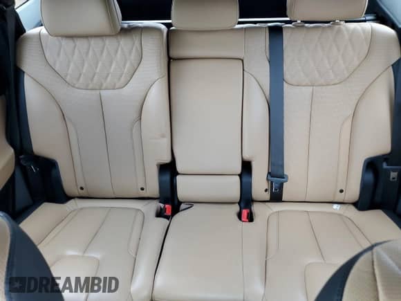 2023 Hyundai Santa Fe Calligraphy с VIN 5NMS5DAL0PH592665, выставлен на аукционе Copart как лот 65062395 с пробегом 20 075 миль миль и Списание • Salvage title. История ставок и продаж доступна на DreamBid. Изображение 10.