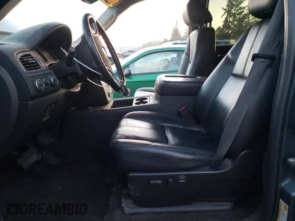2010 GMC Sierra 1500 SLT z VIN 3GTRKWE23AG219711, wystawiony jako Copart lot #82776894 z przebiegiem 112 675 mil mil oraz Szkoda całkowita • Salvage title. Historia ofert i sprzedaży dostępna na DreamBid. Obrazek 7.