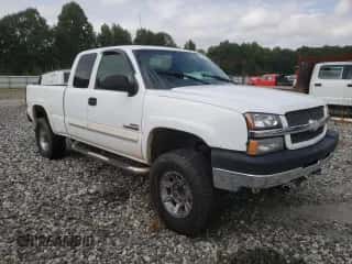 2004 Chevrolet Silverado 2500HD LS z VIN 1GCHC29114E130167, wystawiony jako Copart lot #72407994 z przebiegiem 324 188 mil mil oraz Czysty tytuł • Clean title. Historia ofert i sprzedaży dostępna na DreamBid. Obrazek 4.