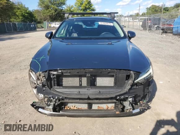 2019 Volvo S60 Momentum with VIN 7JR102FK3KG009926, listed as a Copart auction lot 81003675 with 16,852 mi miles and Salvage title. Bid and sale history available at DreamBid. Image 5.
