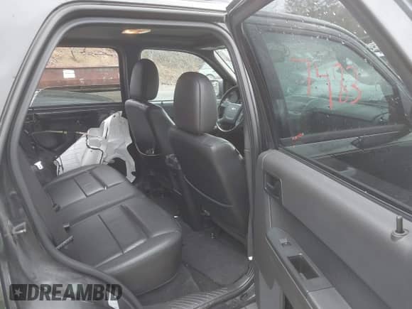 2011 Ford Escape XLT с VIN 1FMCU9DG3BKA26429, выставлен на аукционе IAAI как лот 43507483 с пробегом 133 061 миль миль и . История ставок и продаж доступна на DreamBid. Изображение 8.