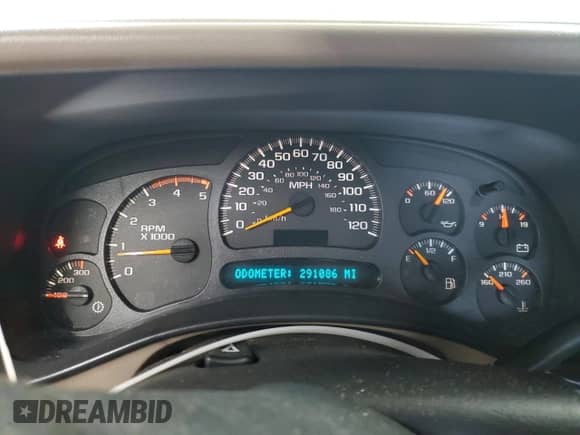 2003 Chevrolet Silverado 2500HD LT z VIN 1GCHK23173F221965, wystawiony jako Copart lot #66506715 z przebiegiem 291 086 mil mil oraz Szkoda całkowita • Salvage title. Historia ofert i sprzedaży dostępna na DreamBid. Obrazek 9.