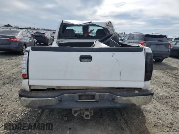 2002 GMC Sierra 1500 SLE с VIN 1GTEK14T62Z219165, выставлен на аукционе Copart как лот 46164825 с пробегом 190 418 миль миль и На запчасти • Non repairable. История ставок и продаж доступна на DreamBid. Изображение 6.