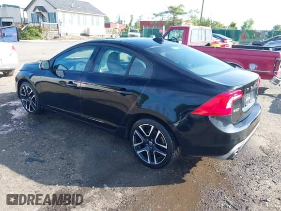2017 Volvo S60 Dynamic с VIN YV140MTL2H2437104, выставлен на аукционе IAAI как лот 42398891 с пробегом 78 162 миль миль и . История ставок и продаж доступна на DreamBid. Изображение 3.