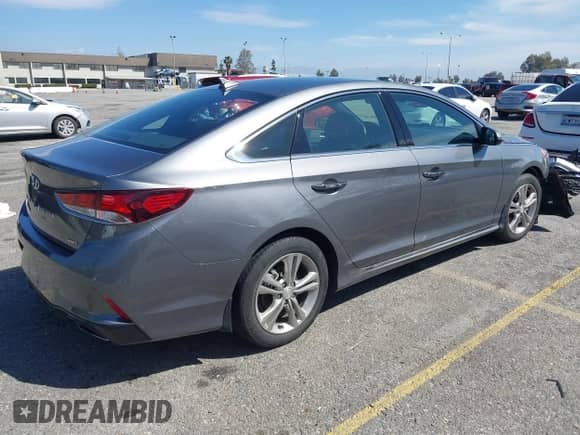 2019 Hyundai Sonata Sport с VIN 5NPE34AF0KH729418, выставлен на аукционе IAAI как лот 41799327 с пробегом 19 234 миль миль и . История ставок и продаж доступна на DreamBid. Изображение 4.
