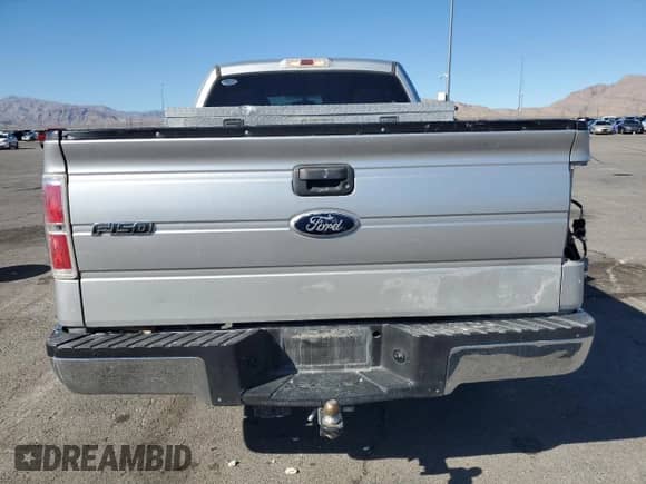 2011 Ford F-150 XL с VIN 1FTFX1CF7BFD40077, выставлен на аукционе Copart как лот 82623605 с пробегом 211 574 миль миль и Списание • Salvage title. История ставок и продаж доступна на DreamBid. Изображение 6.