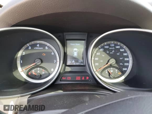 2016 Hyundai Santa Fe Premium с VIN KM8SNDHF1GU156797, выставлен на аукционе Copart как лот 81488595 с пробегом 187 491 миль миль и Чистый • Clean title. История ставок и продаж доступна на DreamBid. Изображение 9.