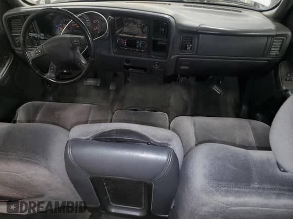 2006 GMC Sierra 1500 SLE1 z VIN 2GTEK19B961301924, wystawiony jako Copart lot #68441915 z przebiegiem 212 314 mil mil oraz Czysty tytuł • Clean title. Historia ofert i sprzedaży dostępna na DreamBid. Obrazek 8.