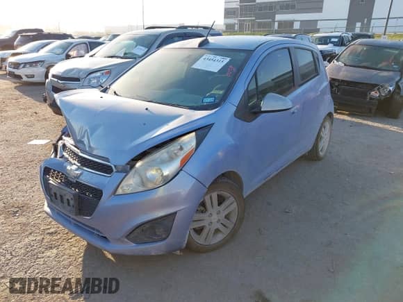 2015 Chevrolet Spark LT z VIN KL8CD6S93FC715984, wystawiony jako IAAI lot #43454315 z przebiegiem 111 126 mil mil oraz . Historia ofert i sprzedaży dostępna na DreamBid. Obrazek 2.