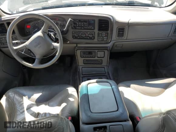 2002 GMC Sierra 1500 Denali z VIN 2GTFK69U821391080, wystawiony jako Copart lot #48396695 z przebiegiem 150 922 mil mil oraz Czysty tytuł • Clean title. Historia ofert i sprzedaży dostępna na DreamBid. Obrazek 8.