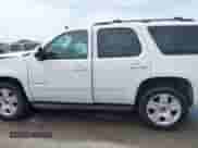 2008 Chevrolet Tahoe 1LT с VIN 1GNFC13018R133979, выставлен на аукционе IAAI как лот 42608904 с пробегом 261 711 миль миль и . История ставок и продаж доступна на DreamBid. Изображение 14.