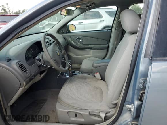 2008 Chevrolet Malibu Classic LT с VIN 1G1ZT58N48F148777, выставлен на аукционе Copart как лот 71488754 с пробегом 251 824 миль миль и Списание • Salvage title. История ставок и продаж доступна на DreamBid. Изображение 7.