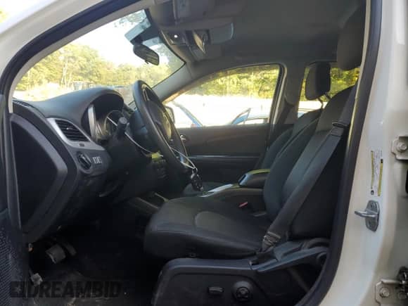 2011 Dodge Journey Mainstreet with VIN 3D4PG1FG0BT501662, listed as a Copart auction lot 71147435 with 134,882 mi miles and Salvage title. Bid and sale history available at DreamBid. Image 7.