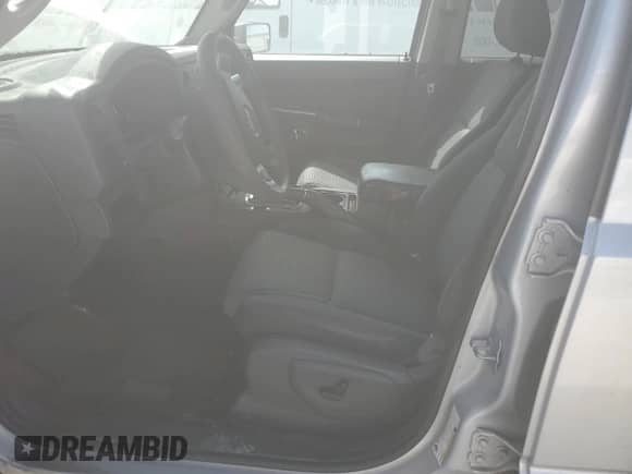 2009 Jeep Commander Sport с VIN 1J8HG48K19C517601, выставлен на аукционе Copart как лот 69513025 с пробегом 179 843 миль миль и Чистый • Clean title. История ставок и продаж доступна на DreamBid. Изображение 7.