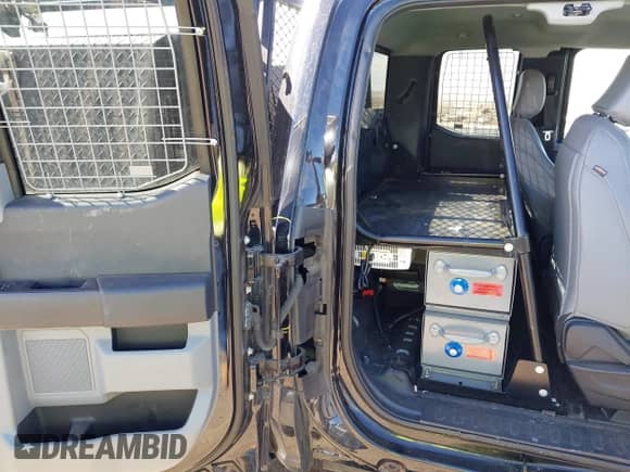 2023 Ford F-250 XL z VIN 1FT7X2BA0PEC77885, wystawiony jako IAAI lot #41467085 z przebiegiem 36 280 mil mil oraz . Historia ofert i sprzedaży dostępna na DreamBid. Obrazek 8.