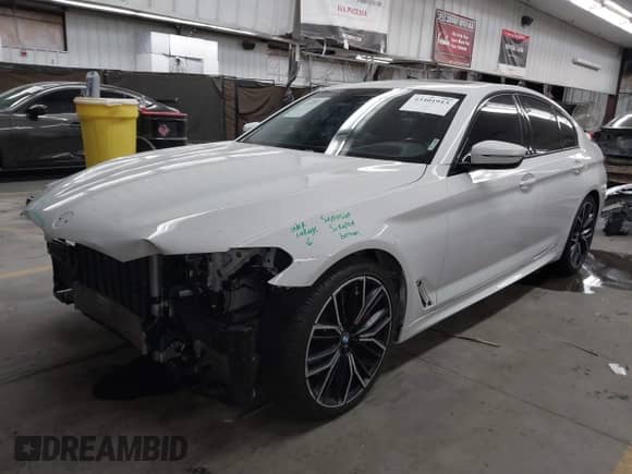 2021 BMW 5 Series 540i with VIN WBA53BJ04MCF88464, listed as a IAAI auction lot 43401913 with 45,550 mi miles and . Bid and sale history available at DreamBid. Image 18.