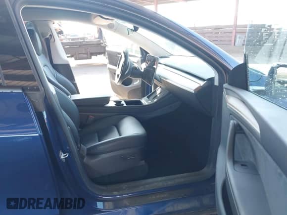 2023 Tesla Model Y Long Range с VIN 7SAYGDEE2PA135339, выставлен на аукционе IAAI как лот 43162574 с пробегом 13 900 миль миль и . История ставок и продаж доступна на DreamBid. Изображение 5.