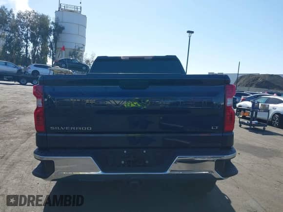 2022 Chevrolet Silverado 1500 LT с VIN 1GCPACEK1NZ530813, выставлен на аукционе IAAI как лот 42248713 с пробегом Не указан миль и . История ставок и продаж доступна на DreamBid. Изображение 16.