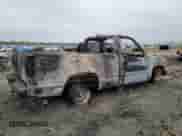 1998 GMC Sierra 1500 z VIN 1GTEC14W8WZ535356, wystawiony jako Copart lot #85422894 z przebiegiem Nie podano mil oraz Nie do naprawy • Non repairable. Historia ofert i sprzedaży dostępna na DreamBid. Obrazek 3.