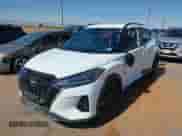 2024 Nissan Kicks SR с VIN 3N1CP5DV3RL571741, выставлен на аукционе IAAI как лот 42214805 с пробегом 5 232 миль миль и . История ставок и продаж доступна на DreamBid. Изображение 18.