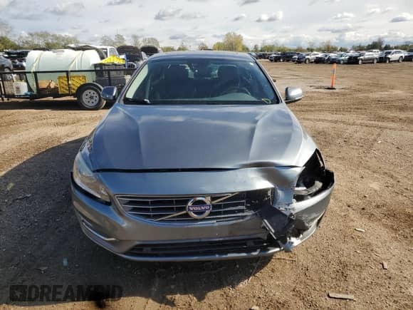 2016 Volvo S60 T5 Drive-E Premier with VIN LYV402FK4GB111282, listed as a Copart auction lot 85314175 with 76,369 mi miles and Salvage title. Bid and sale history available at DreamBid. Image 5.